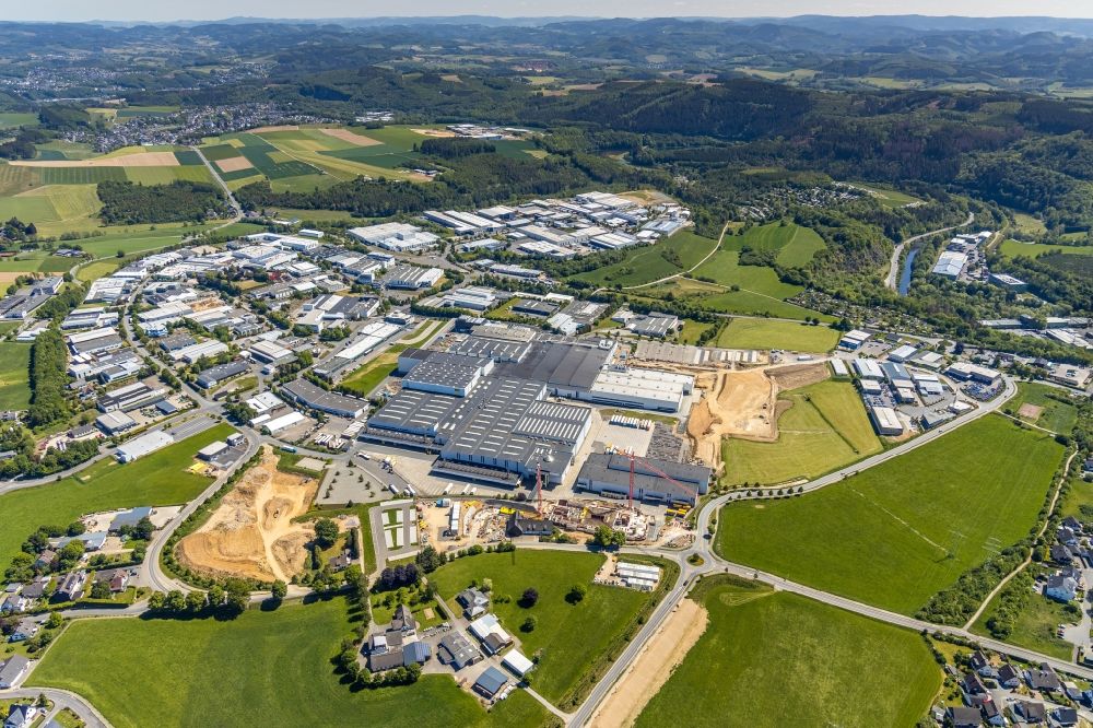 Aerial photograph Attendorn - Construction site on building and production halls on the premises of Viega factoryes in Attendorn in the state North Rhine-Westphalia, Germany