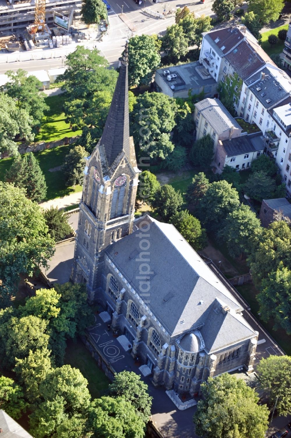 Aerial image Frankfurt am Main - View at the evangelical youth culture church of Saint Peter in the city of Frankfurt am Main the federal state of Hesse. It is a society of the evangelical church in Hesse and Nassau and the protestant regional association Frankfurt upon Main