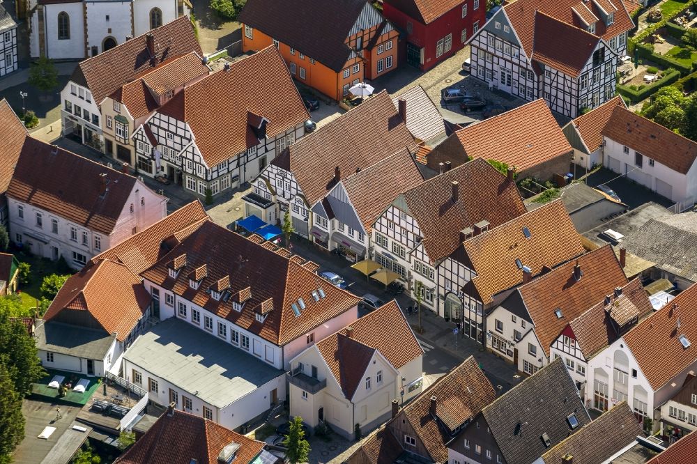 Rietberg from the bird's eye view: Half-timber houses along the Rathausstrasse in the historical city centre of Rietberg in the state North Rhine-Westphalia