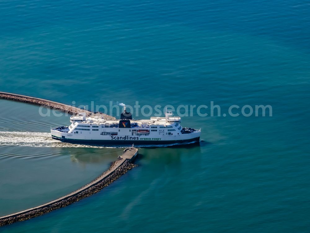 Aerial photograph Fehmarn - Journey of the ferry ship PRINS RICHARD from Germany to Denmark in Fehmarn in the state Schleswig-Holstein, Germany