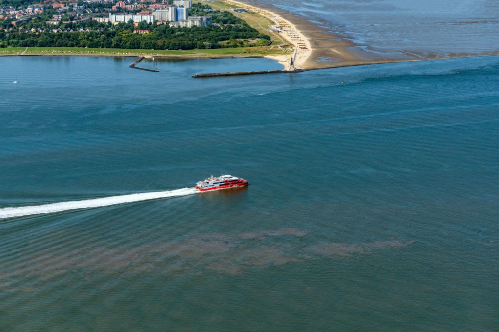 Aerial photograph Cuxhaven - Ride a ferry ship on the North Sea in Cuxhaven Halunderjet in the state Lower Saxony