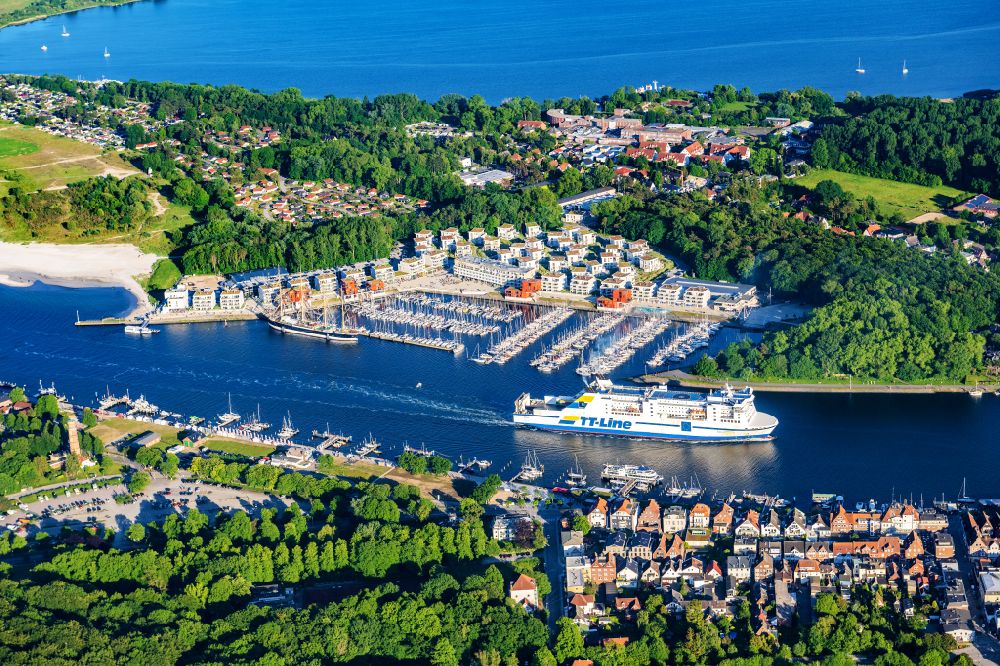 Aerial image Lübeck - Ride a ferry ship der TT-Line auf of Trave in Travemuende at the baltic coast in the state Schleswig-Holstein, Germany
