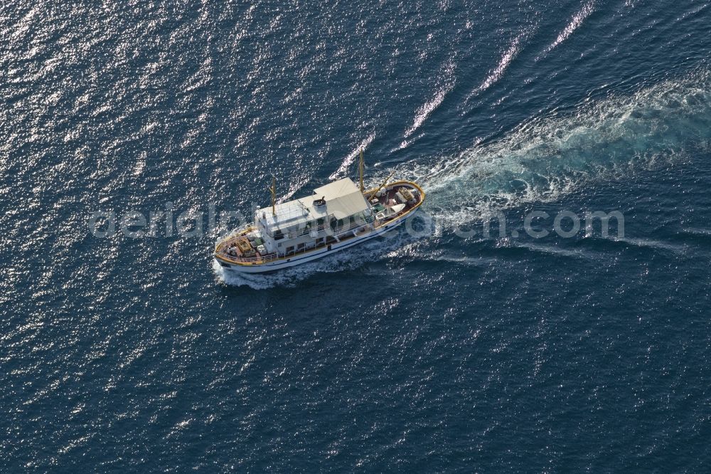 Aerial photograph Pula - Ride a ferry ship on the water surface of the Adriatic Sea in Pula in Istrien - Istarska zupanija, Croatia