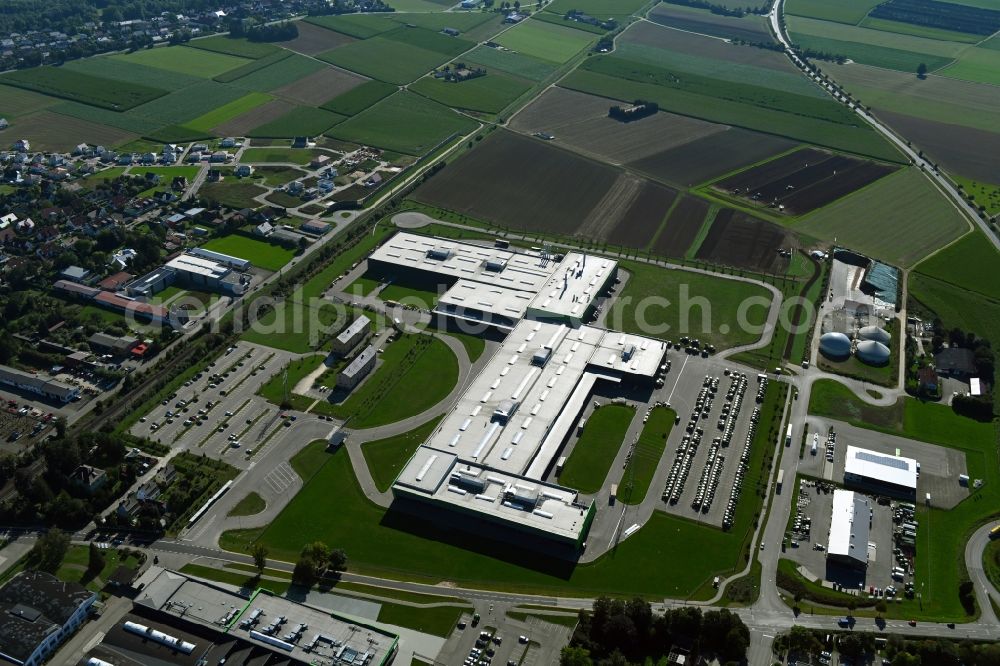 Aerial photograph Lauingen - Buildings and production halls on the vehicle construction site of Deutz Fahr Land in Lauingen in the state Bavaria, Germany
