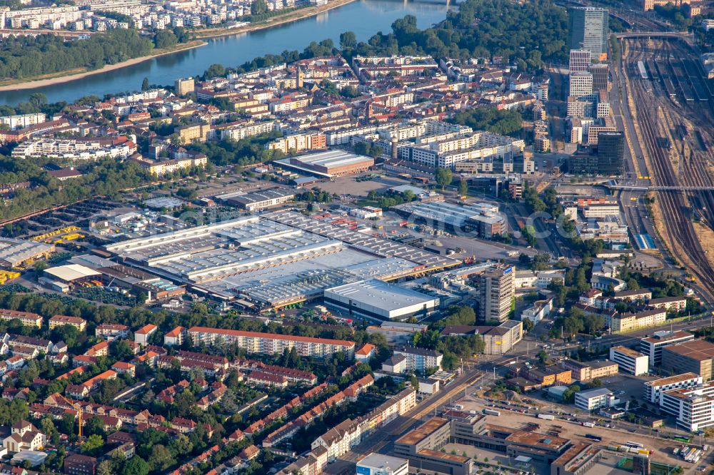 Mannheim from the bird's eye view: buildings and production halls on the vehicle construction site John Deere Europe on street John-Deere-Strasse in the district Lindenhof in Mannheim in the state Baden-Wurttemberg, Germany