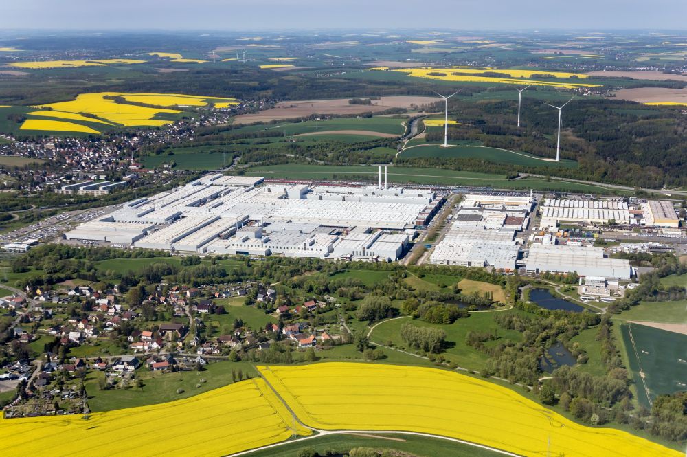 Zwickau from the bird's eye view: Buildings and production halls on the vehicle construction site of VW Volkawagen AG in the district Mosel in Zwickau in the state Saxony, Germany