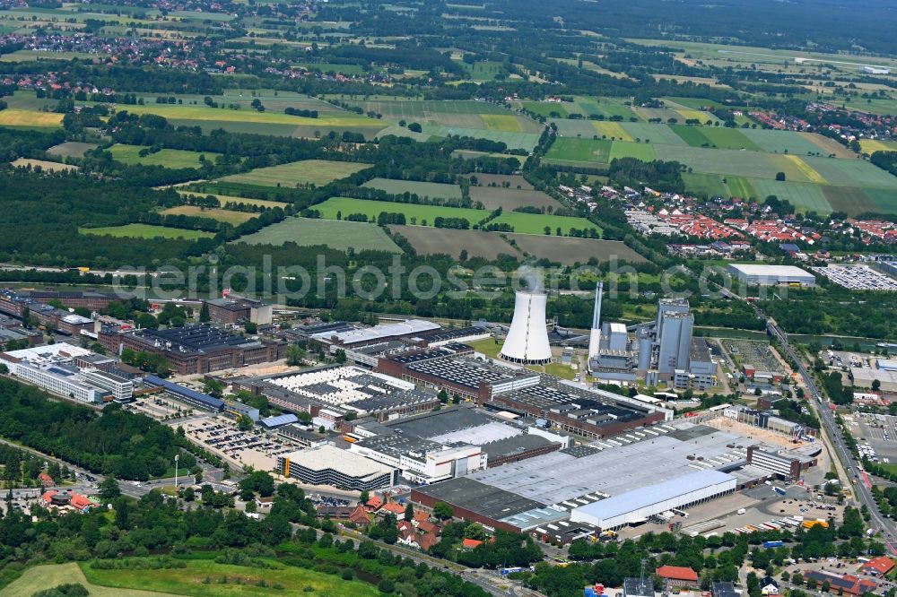 Hannover from above - Buildings and production halls on the vehicle construction site of VW VOLKSWAGEN AG in the district Stoecken in Hannover in the state Lower Saxony, Germany