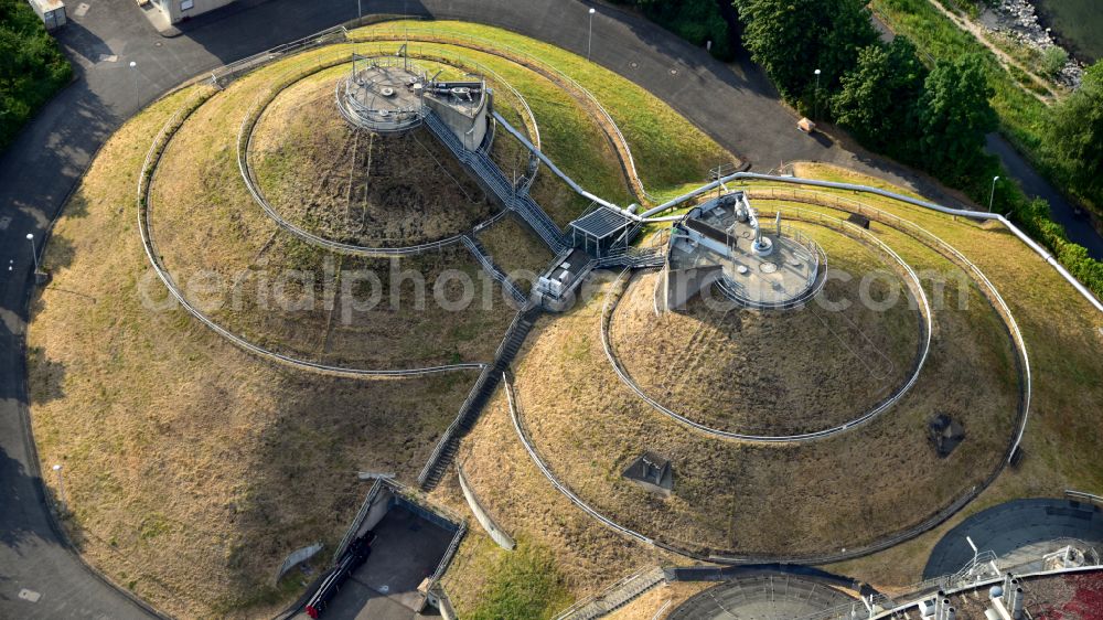 Aerial photograph Bonn - Sewage treatment plant digestion towers in Bonn in the state North Rhine-Westphalia, Germany
