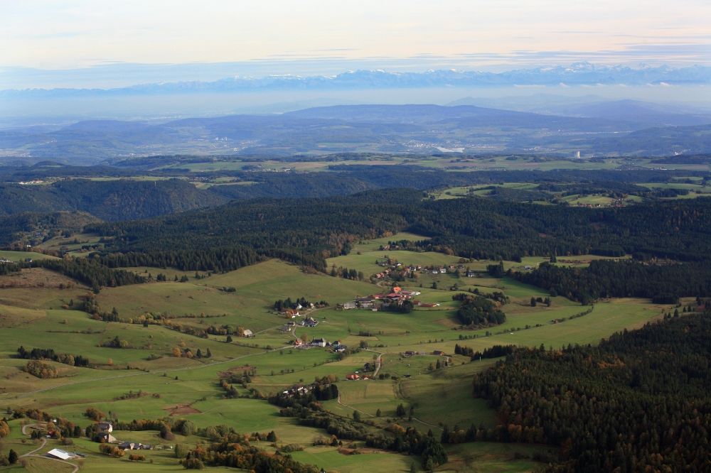 Aerial photograph Ibach - Structures of a field and forest landscape in the Hotzenwald in Ibach in the state Baden-Wuerttemberg, Germany. Recreation locality for Alexej Nawalny in autumn 2020 after his poisonous gas attack
