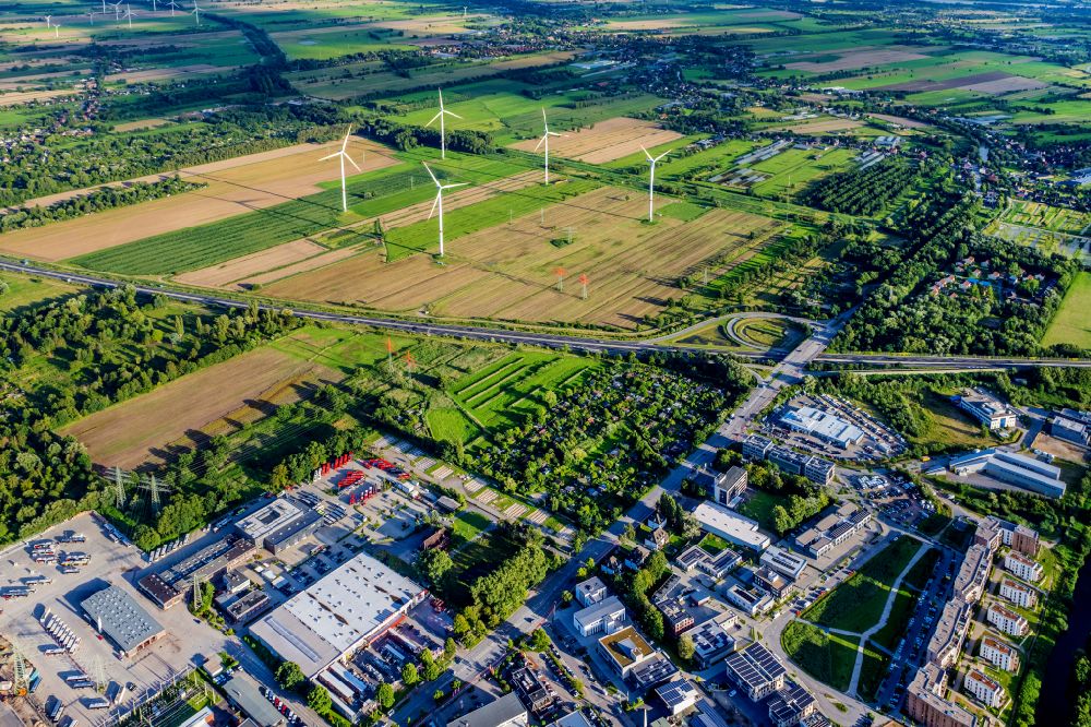 Hamburg from above - Agricultural fields as planning area and development area Gewerbegebit Bergedorf in Hamburg, Germany