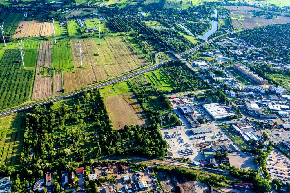 Hamburg from above - Agricultural fields as planning area and development area Gewerbegebit Bergedorf in Hamburg, Germany