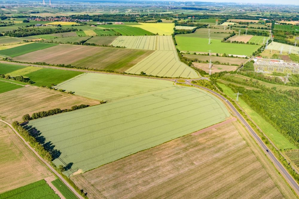 Aerial image Agathenburg - Agricultural fields as planning area and development area fuer den Surfpark Stade in Agathenburg in the state Lower Saxony, Germany