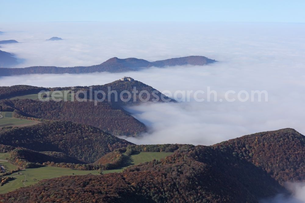 Wiesensteig from the bird's eye view: Rock and mountain landscape der Schwaebischen Alp The Swabian Alb with high fog cloud layers near Wiesensteig in the state Baden-Wuerttemberg