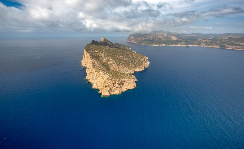 Aerial photograph Andratx - Plateau in the water Sa Dragonera in Andratx in Balearic Islands, Spain