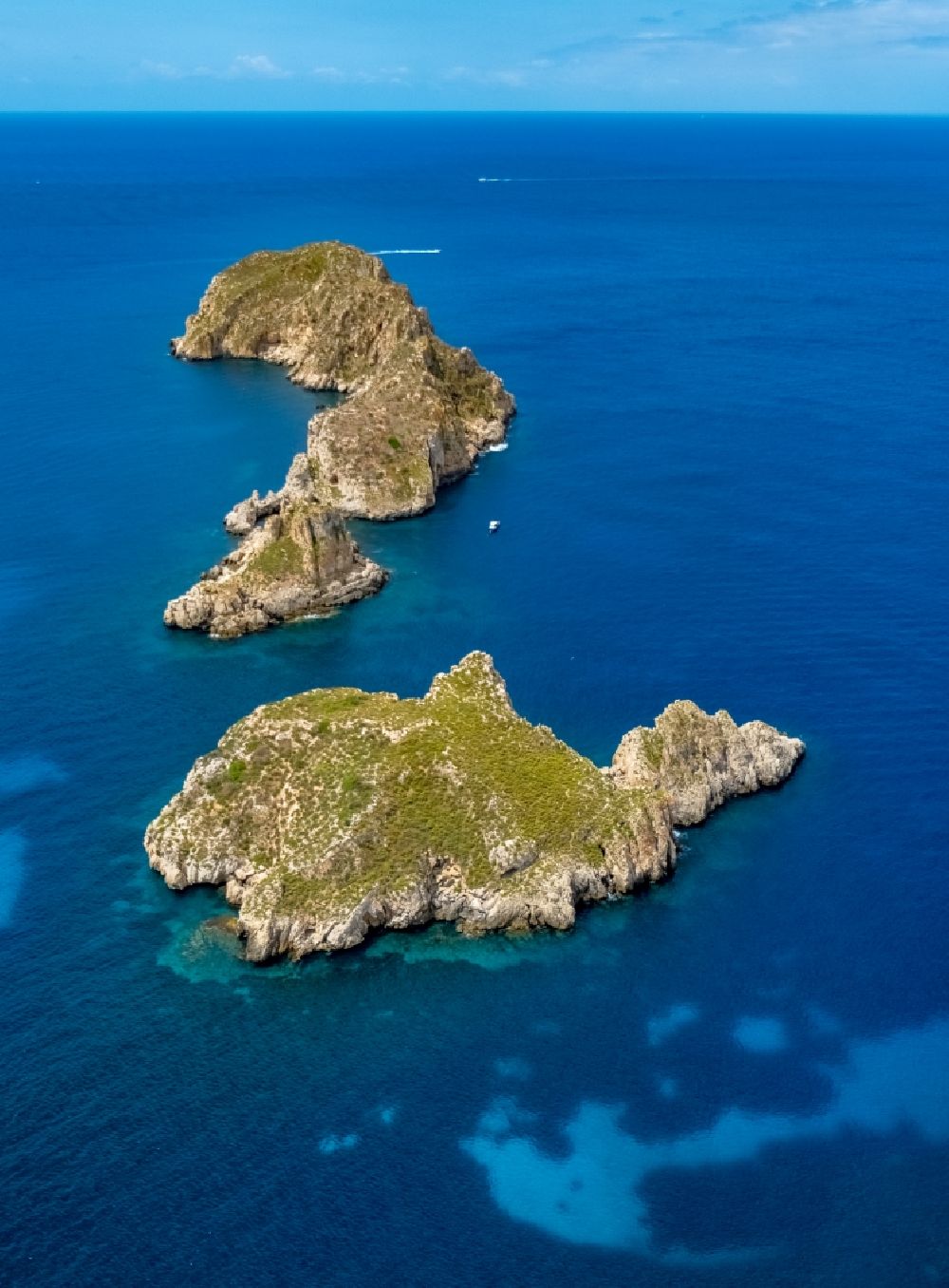 Aerial photograph Calvia - Plateau in the water of Islas Malgrats in Calvia in Balearic islands, Spain