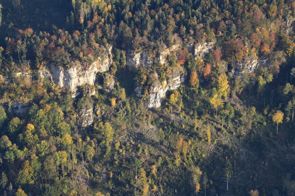Aerial photograph Blumberg - Valley landscape with the rocks of Wutachfluehen in Blumberg in the state Baden-Wurttemberg, Germany