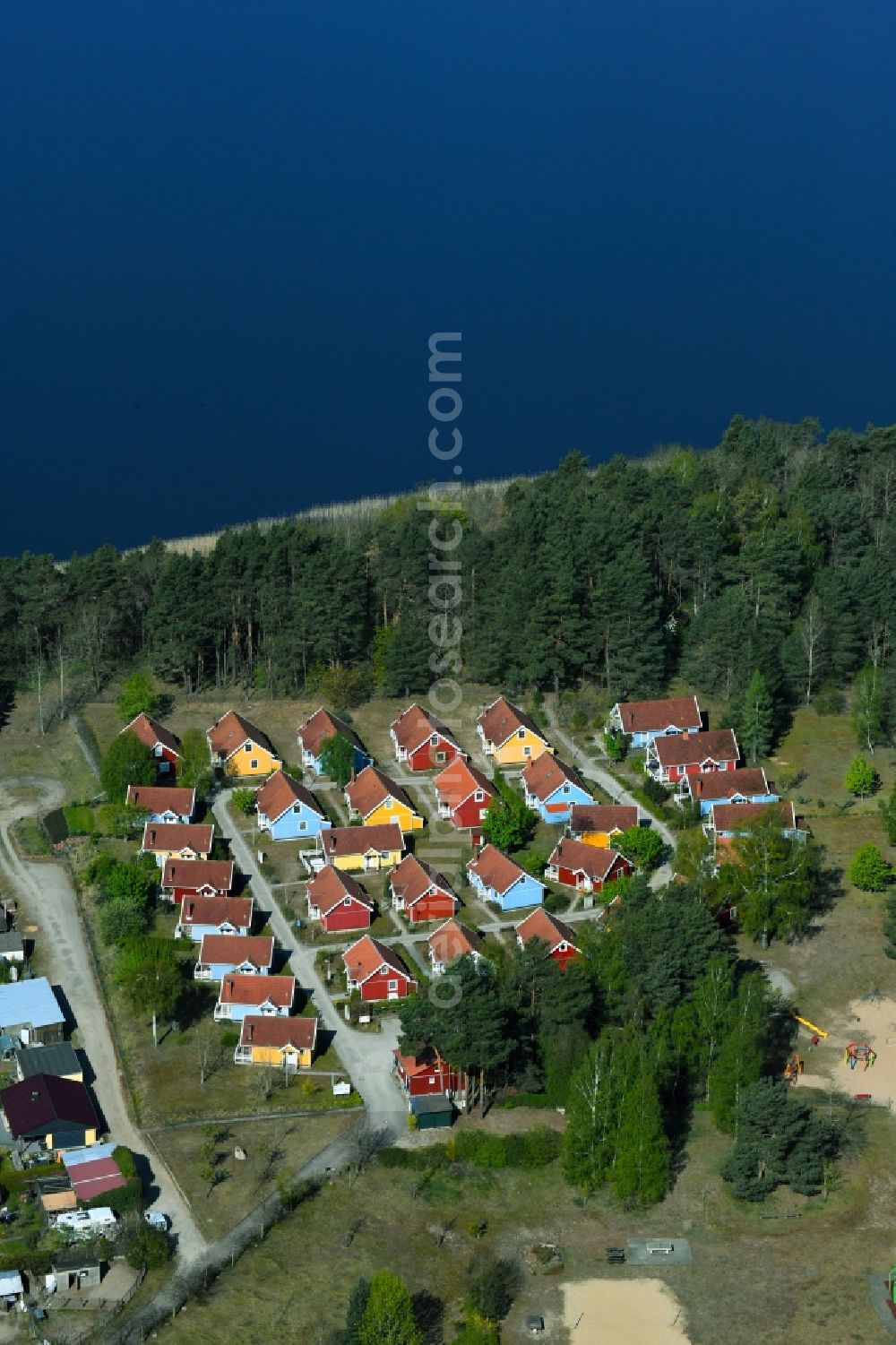 Aerial photograph Userin - Holiday house complex Feriendorf Useriner See 102S at the Bauernberg in Userin in the state Mecklenburg-Western Pomerania, Germany
