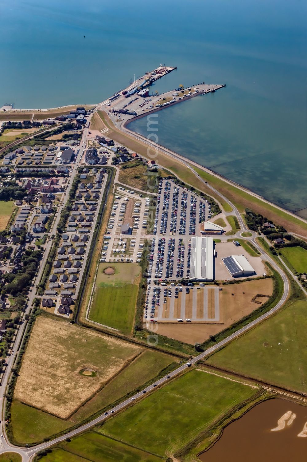 Aerial image Dagebüll - Holiday home facility and RV parking space and island parking in Dagebuell Nordfriesland in the state Schleswig-Holstein, Germany