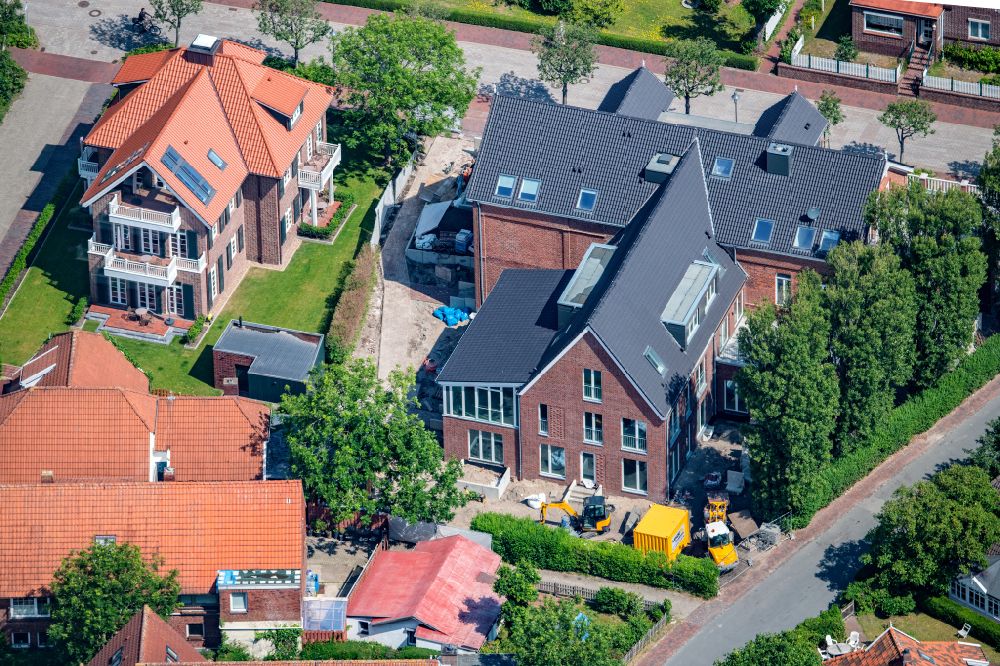 Langeoog from the bird's eye view: Holiday house plant of the park Luettjeod Apartmentvilla in Langeoog on island Langeoog in the state Lower Saxony, Germany