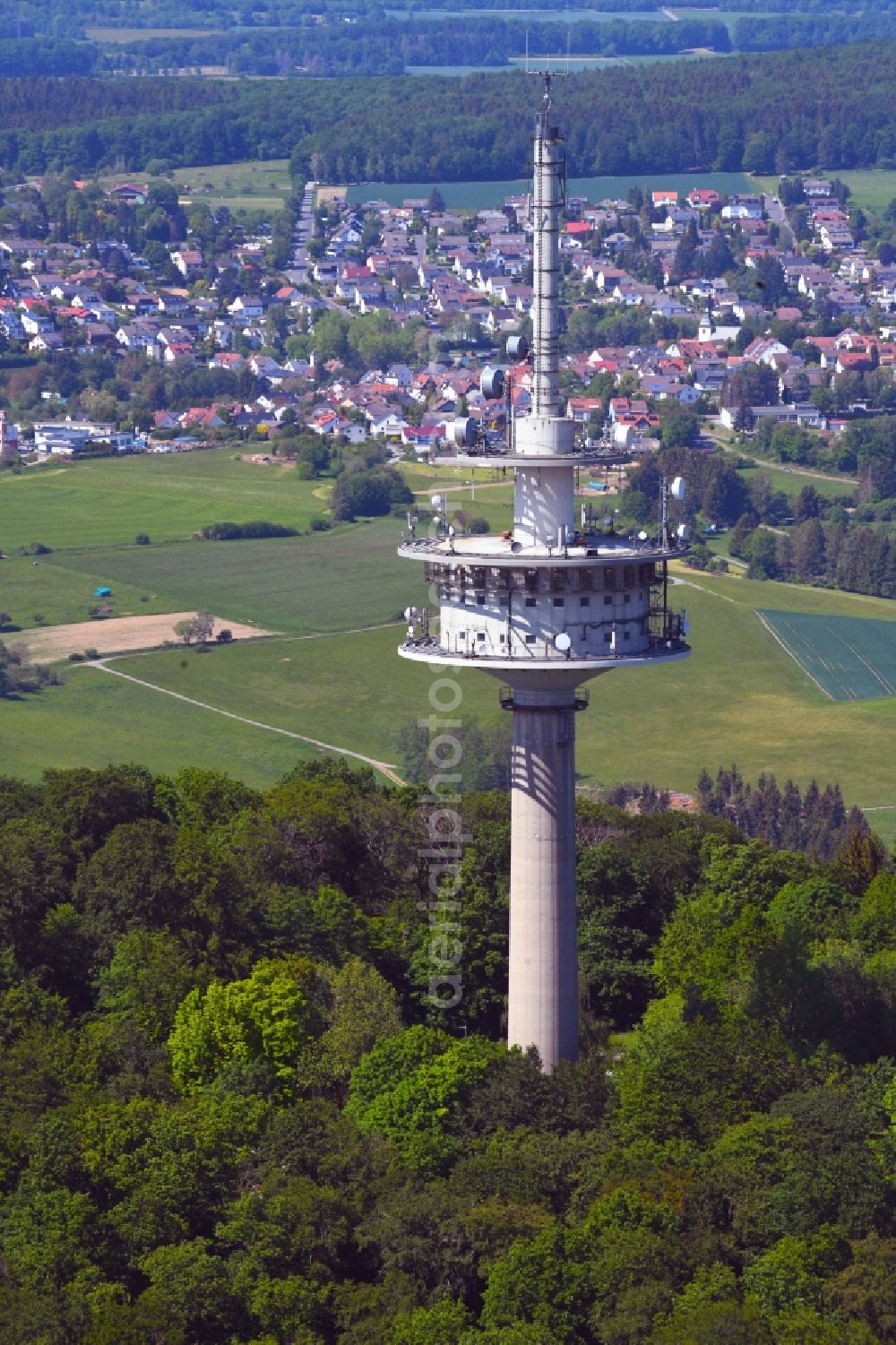 Kelkheim (Taunus) from the bird's eye view: Television Tower on Atzelberg in Kelkheim (Taunus) in the state Hesse, Germany