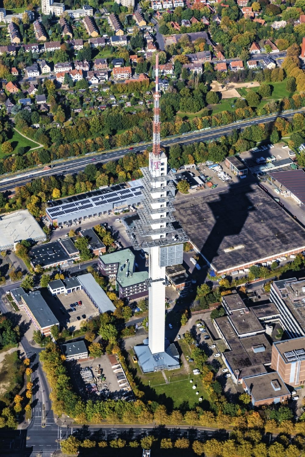 Hannover from above - DFMG Deutsche Funkturm GmbH on Neue-Land-Strasse in the district Buchholz-Kleefeld in Hannover in the state Lower Saxony, Germany