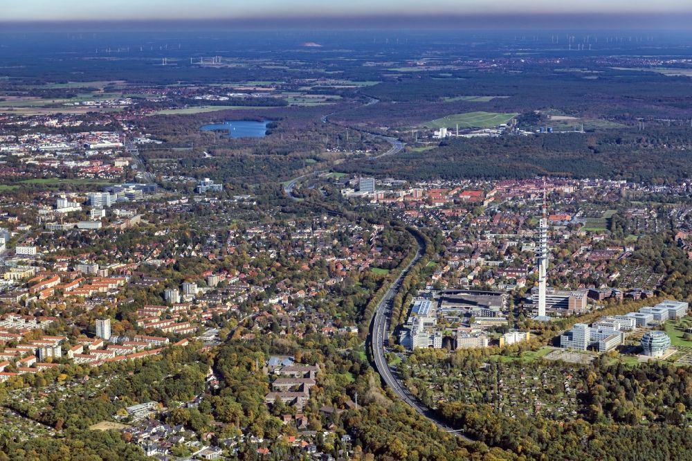 Hannover from the bird's eye view: DFMG Deutsche Funkturm GmbH on Neue-Land-Strasse in the district Buchholz-Kleefeld in Hannover in the state Lower Saxony, Germany