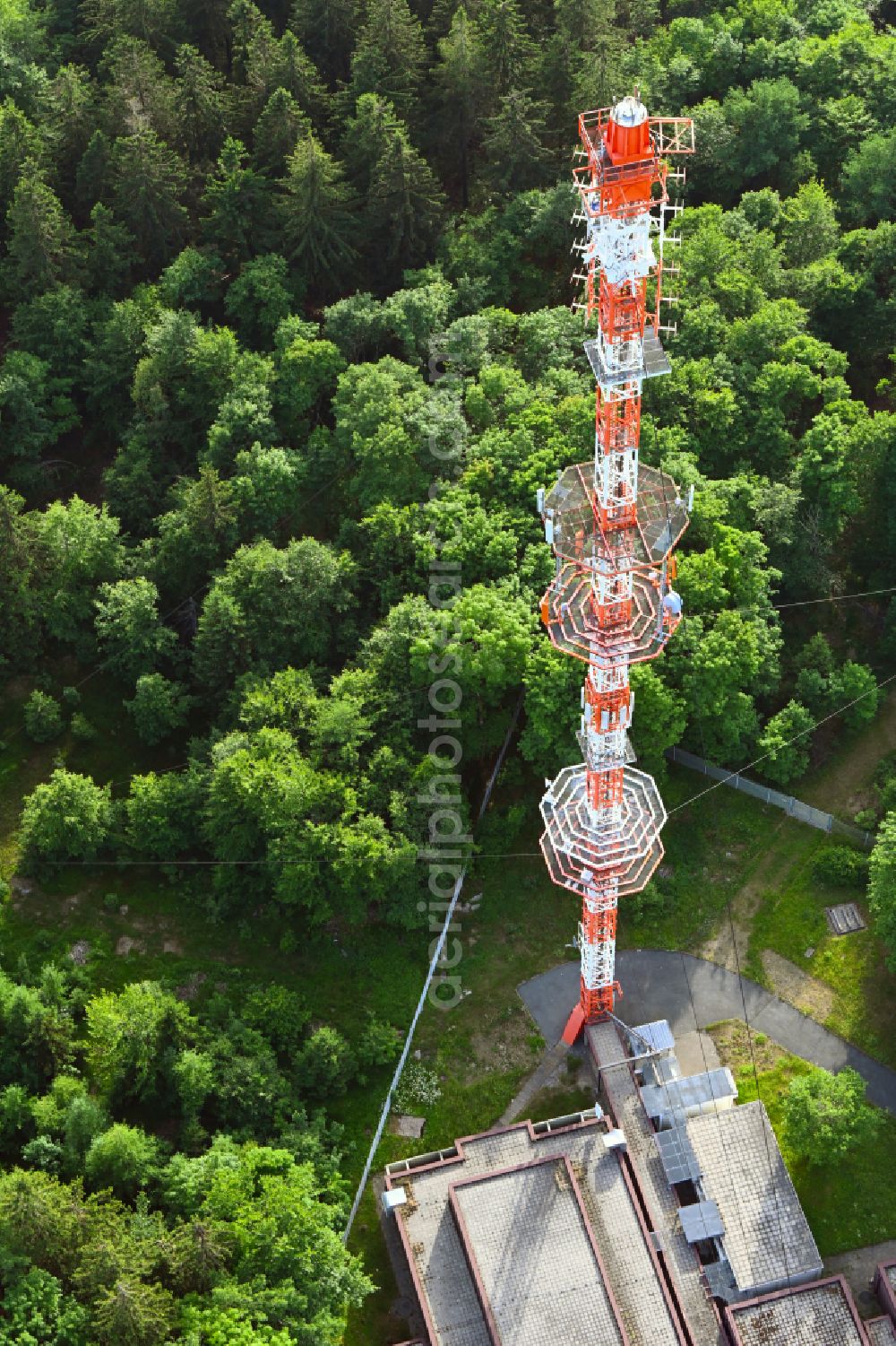 Zell im Fichtelgebirge from above - Steel mast funkturm and transmission system as basic network transmitter Sender Grosser Waldstein in Zell im Fichtelgebirge in the state Bavaria, Germany