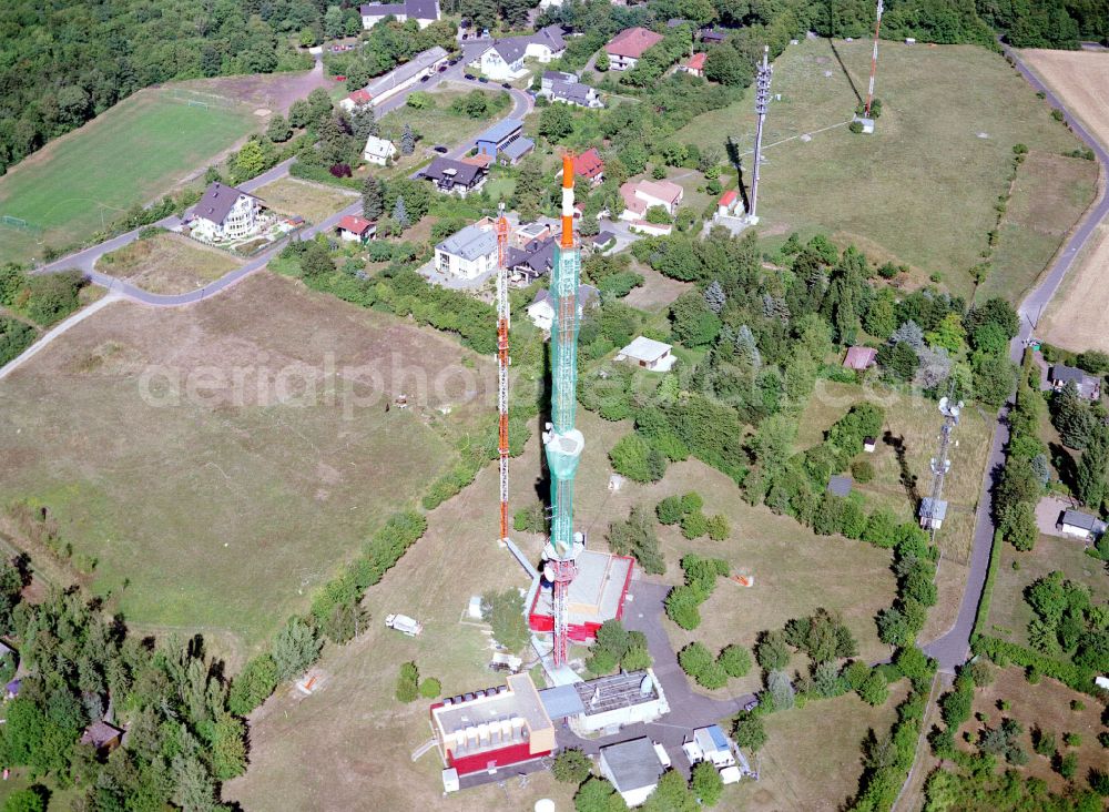 Aerial photograph Würzburg - Steel mast funkturm and transmission system as basic network transmitter Sendeturm Wuerzburg-Frankenwarte on street Spechtweg in the district Steinbachtal in Wuerzburg in the state Bavaria, Germany