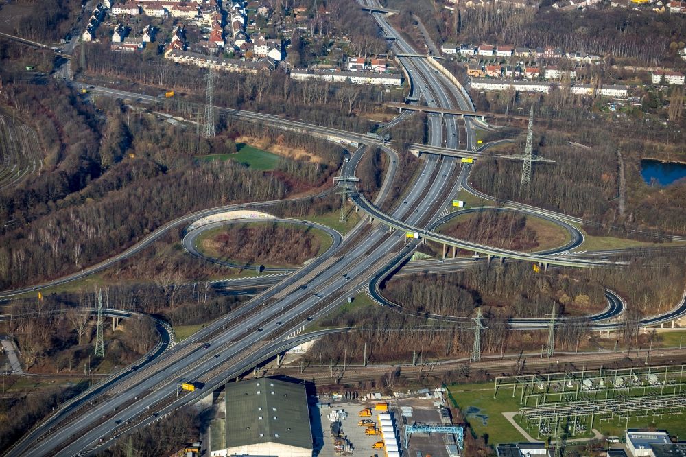 Aerial image Dortmund - Routing and traffic lanes during the exit federal highway B236 in the district Alt-Scharnhorst in Dortmund in the state North Rhine-Westphalia, Germany