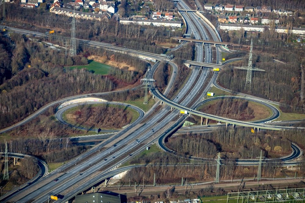 Aerial photograph Dortmund - Routing and traffic lanes during the exit federal highway B236 in the district Alt-Scharnhorst in Dortmund in the state North Rhine-Westphalia, Germany
