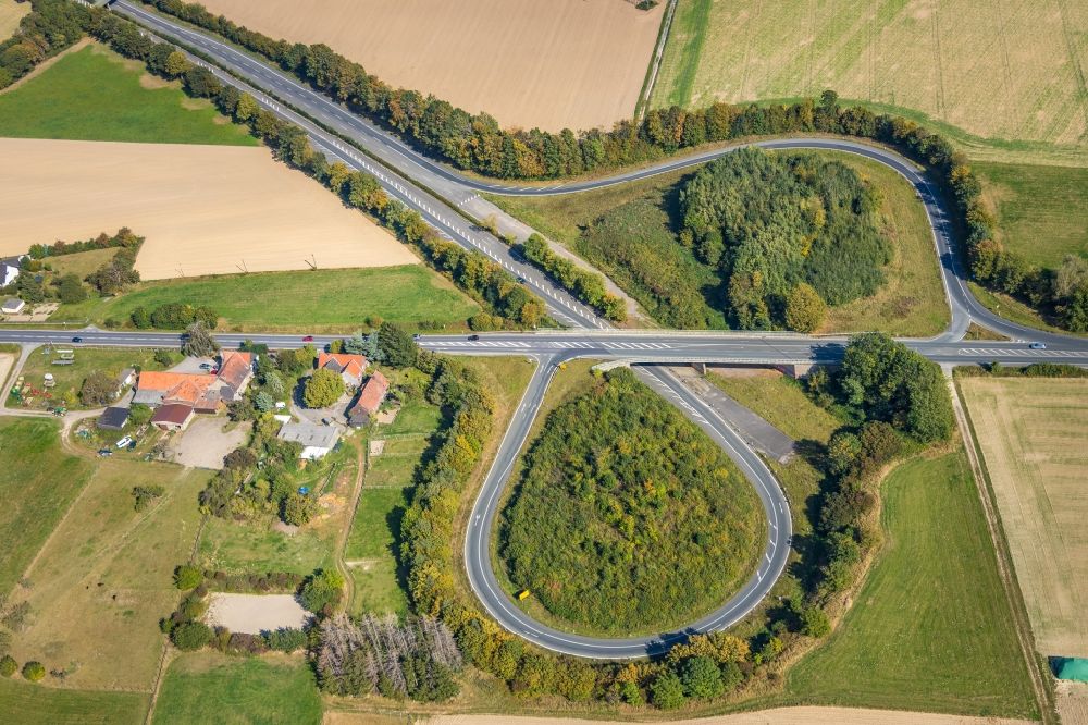 Aerial image Unna - Routing and traffic lanes during the exit federal highway B233 to the Isenloher Strasse in Unna in the state North Rhine-Westphalia, Germany