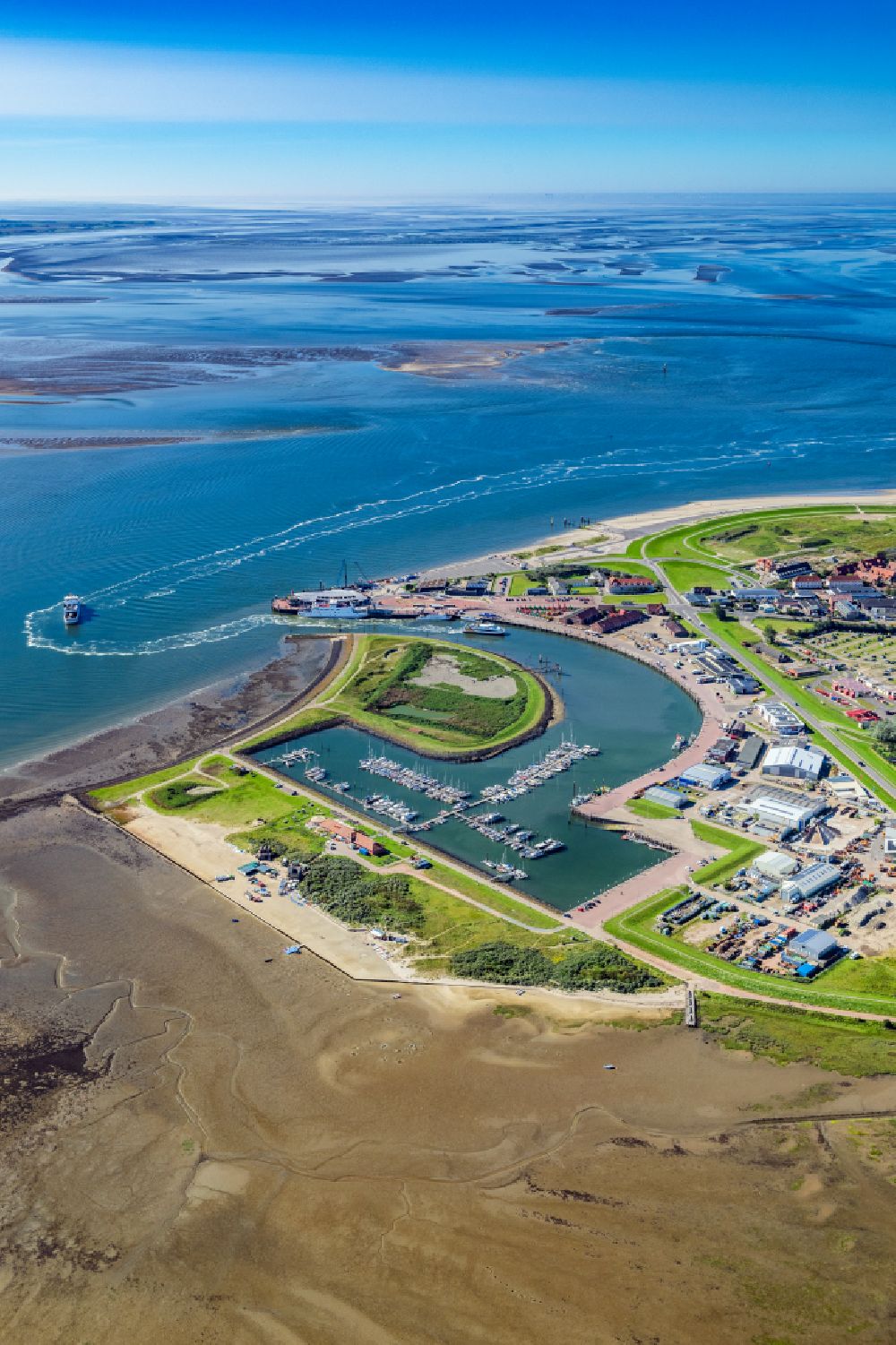 Aerial photograph Norderney - Ferry port facilities on the sea coast of the North Sea island Norderney in the state Lower Saxony, Germany