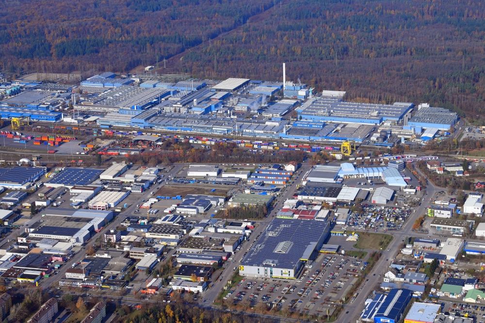 Singen (Hohentwiel) from above - Company grounds and facilities of aluminum manufacturer Constellium in Singen (Hohentwiel) in the state Baden-Wuerttemberg, Germany. Supplier for the automotive and aerospace markets