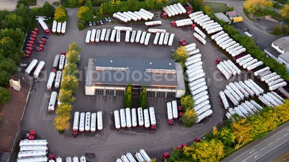 Aerial photograph Neuwied - Company premises of the Hamm-Silo-Transportgesellschaft-mbH in the state Rhineland-Palatinate, Germany