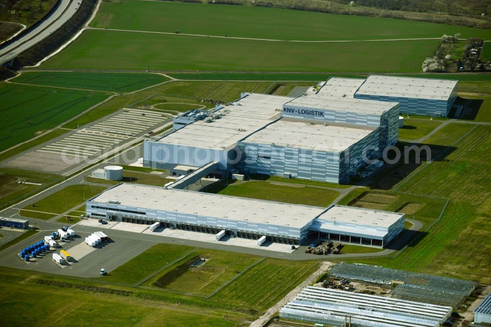 Erfurt from the bird's eye view: Company premises of the logistics company KNV Zeitfracht GmbH with halls, company buildings and production facilities in the commercial area in the Gispersleben district in Erfurt in the state of Thuringia, Germany