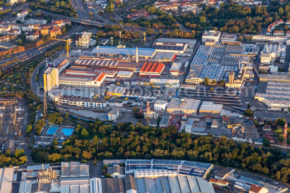 Aerial photograph Karlsruhe - Company grounds and facilities of Michelin Reifenwerke AG & Co. Kg on street Carl-Metz-Strasse in Karlsruhe in the state Baden-Wuerttemberg, Germany
