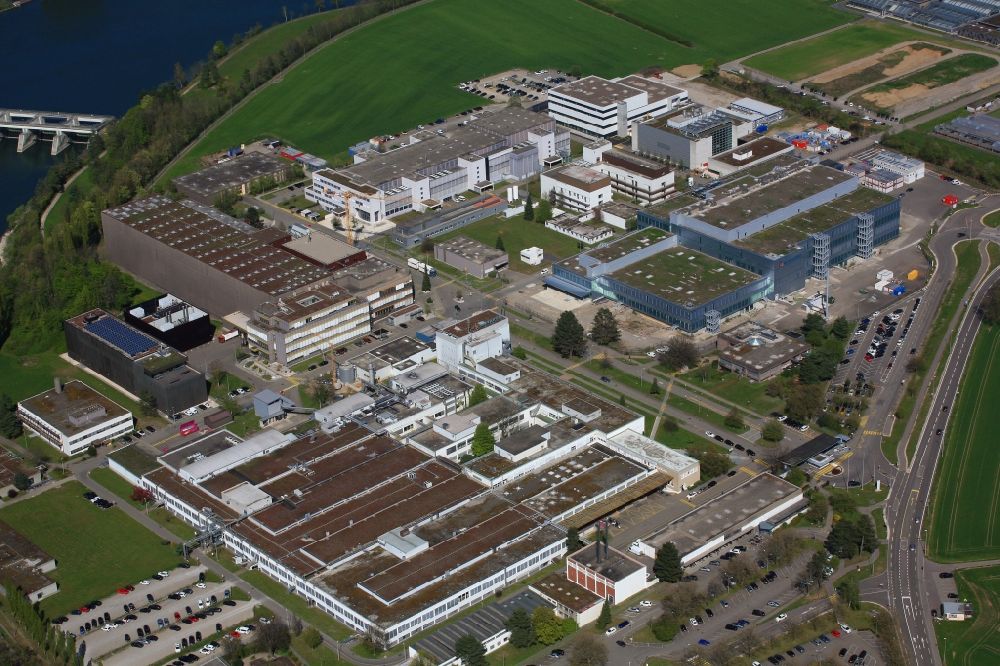 Stein from the bird's eye view: Company grounds and facilities of the pharmaceutical company Novartis factory Stein in Stein in the canton Aargau, Switzerland