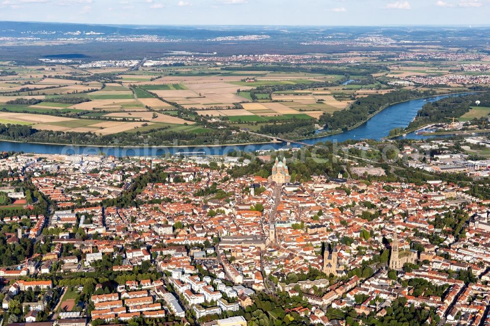 Aerial image Speyer - Famous promenade and shopping street Maximilianstreet from the dome til the Altpoertel in Speyer in the state Rhineland-Palatinate, Germany