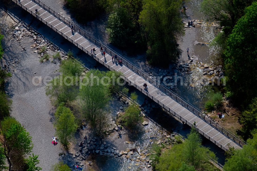 Aerial image München - Flauchersteg over the Flaucher Islands of the Isar in the district Untergiesing-Harlaching in Munich in the state Bavaria, Germany