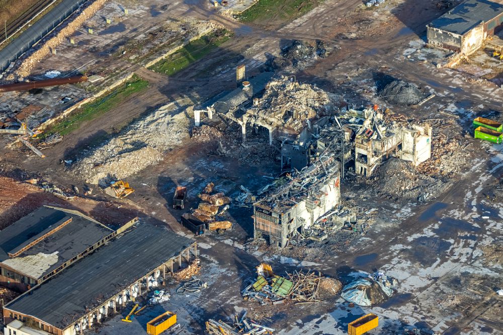 Aerial photograph Duisburg - Areas - demolition and unsealing work on former RHI Didier factory in the district Wanheimerort in Duisburg at Ruhrgebiet in the state North Rhine-Westphalia, Germany