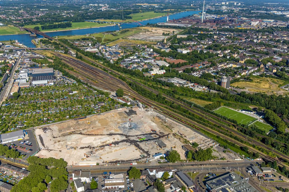 Duisburg from above - Areas - demolition and unsealing work on former RHI Didier Werk in the district Wanheimerort in Duisburg at Ruhrgebiet in the state North Rhine-Westphalia, Germany