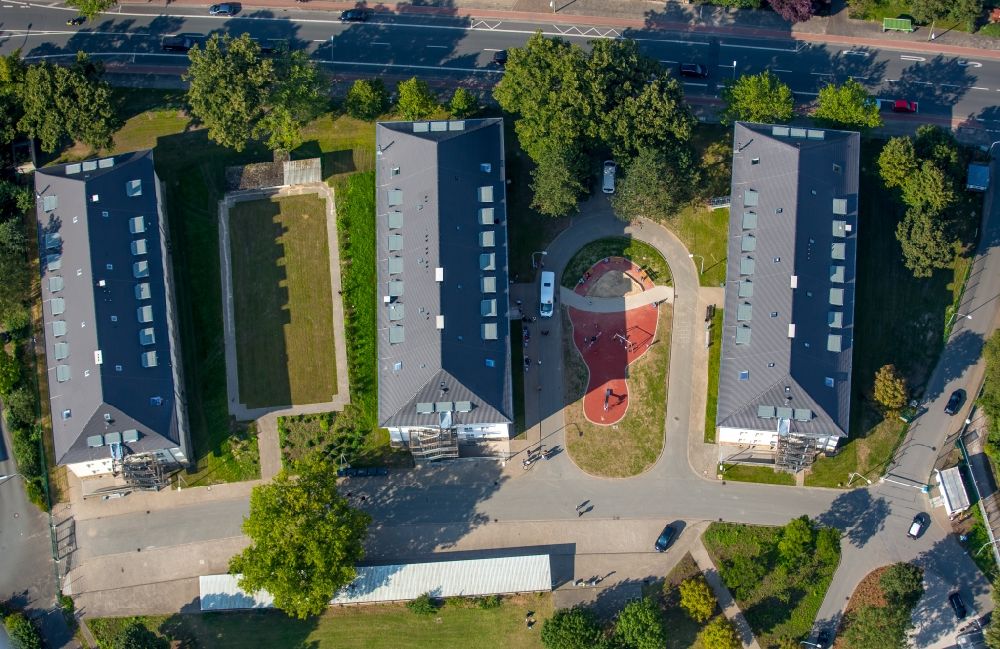 Aerial image Hamm - Refugee - buildings at Alten Uentroper Weg on former Newcastle Barracks in Hamm in the state North Rhine-Westphalia