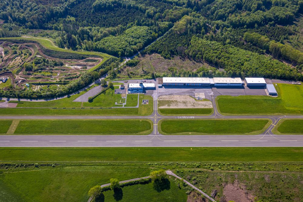 Aerial image Arnsberg - Runway with tarmac terrain of airfield Menden in Arnsberg in the state North Rhine-Westphalia, Germany