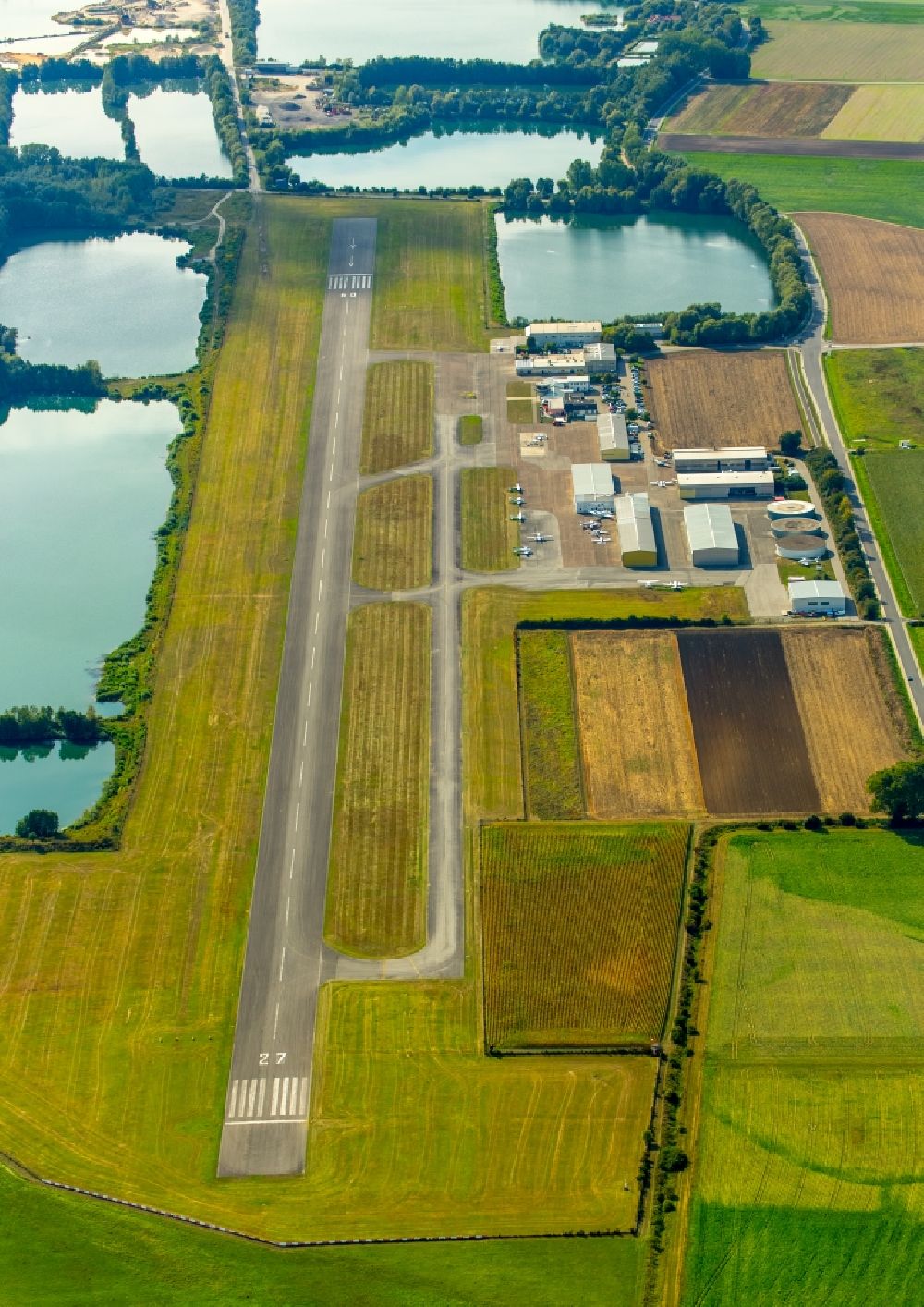 Aerial image Atting - Runway with tarmac terrain of airfield Flugplatz Straubing-Wallmuehle in Atting in the state Bavaria