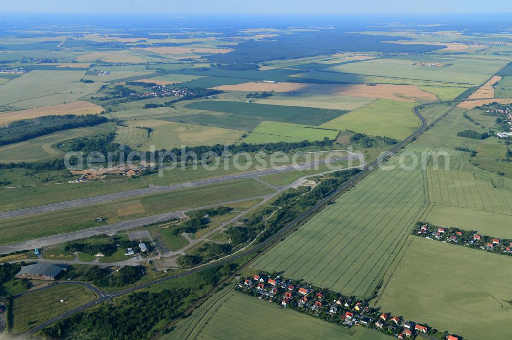 Großenhain from above - Runway with tarmac terrain of airfield Zum Fliegerhorst in Grossenhain in the state Saxony, Germany