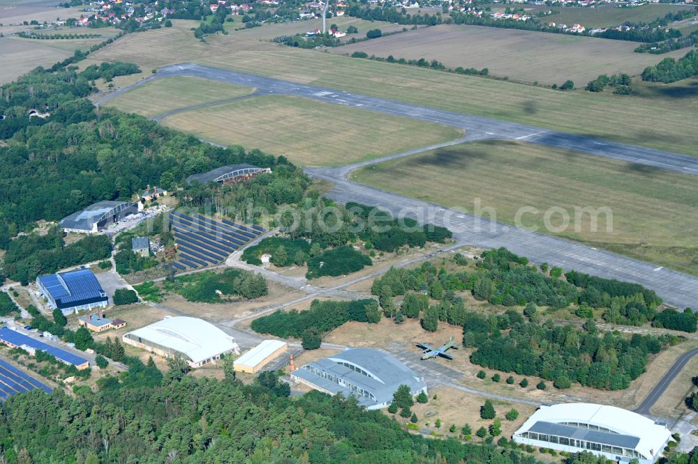 Aerial photograph Schacksdorf - Runway with tarmac terrain of airfield in Schacksdorf in the state Brandenburg, Germany
