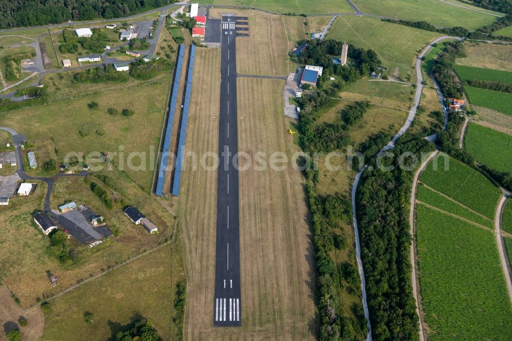Aerial photograph Würzburg - Airfield Wuerzburg-Schenkenturm at the runway between vineyards, photovoltaic system and Balthasar-Neumann-Kaserne in Wuerzburg in the state Bavaria, Germany