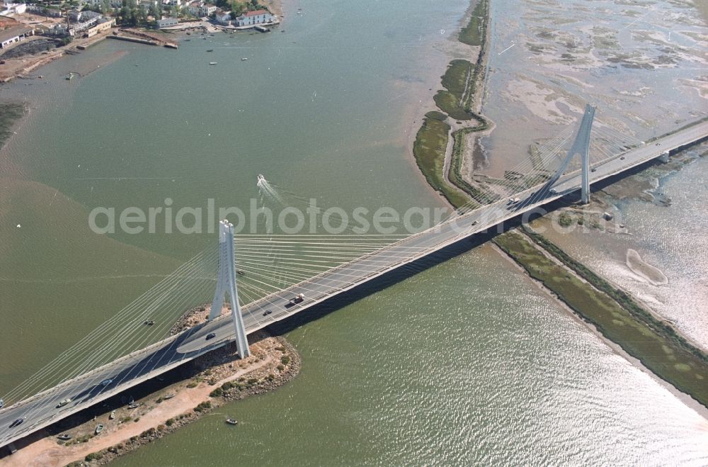 Aerial photograph Portimao - River - bridge construction of Arade on Estrada Nacional 125 in Portimao in Faro, Portugal