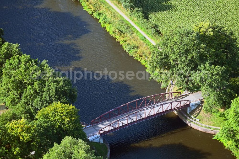 Basedow from the bird's eye view: River - bridge construction ueber den Elbe-Luebeck-Kanal - Am Lanzer See in Basedow in the state Schleswig-Holstein, Germany
