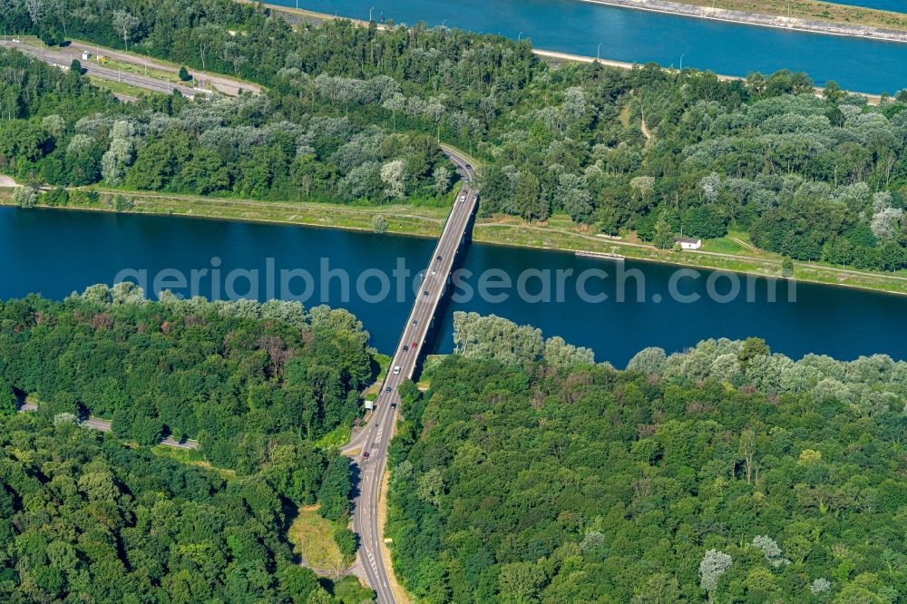 Aerial photograph Marckolsheim - River - bridge construction Grenze zu Frankreich in Marckolsheim in Grand Est, France